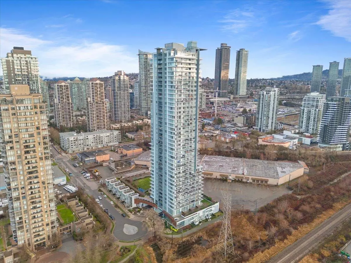 Burnaby, BC V5C 0K8,2388 Madison AVE #2403