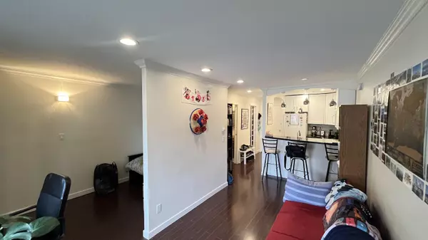 Vancouver, BC V6J 2H2,1717 W 13th AVE #203