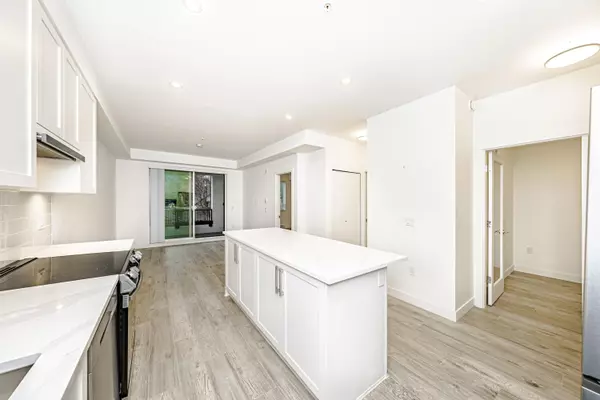 Port Coquitlam, BC V3B 0T3,2160 Grant AVE #208