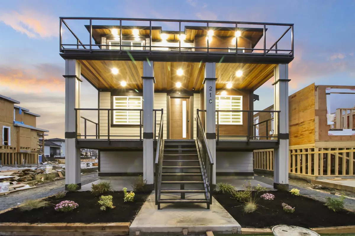 New Westminster, BC V3M 5M4,219 Jardine ST