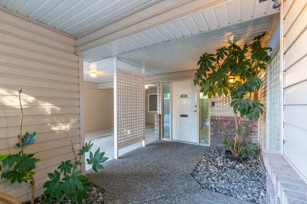 Maple Ridge, BC V2X 6E4,11726 225 ST #406