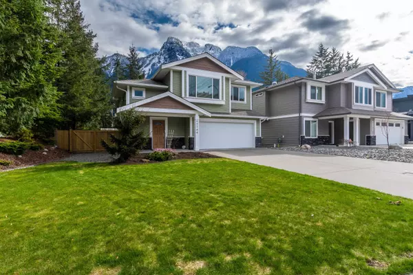 Hope, BC V0X 1L1,65744 Valley View PL