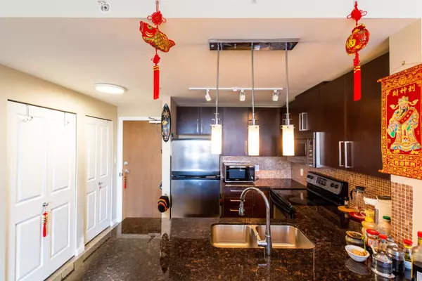 New Westminster, BC V3M 0C6,888 Carnarvon ST #2607