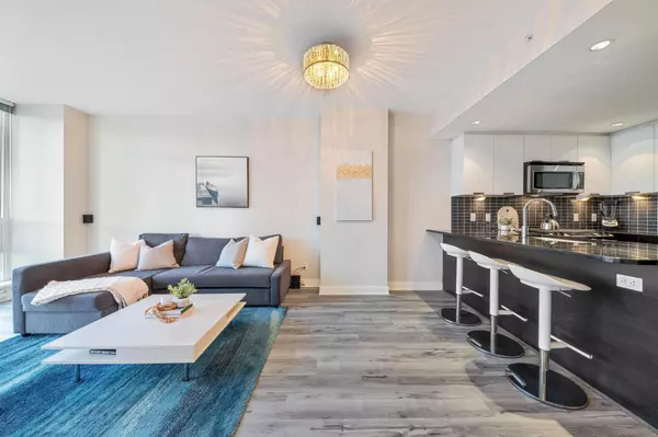 Coquitlam, BC V3B 0C4,2968 Glen DR #2102