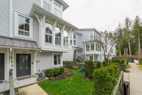 Tsawwassen, BC V4M 0C2,4638 Orca WAY #54