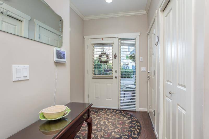 Delta, BC V4K 2G6,4910 Central AVE #6