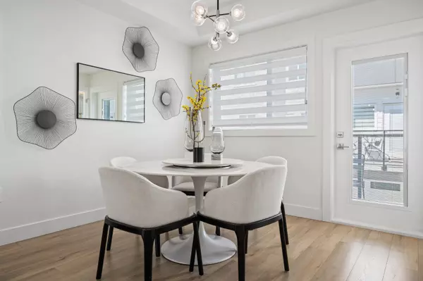 Surrey, BC V4N 2E4,9652 162a ST #3