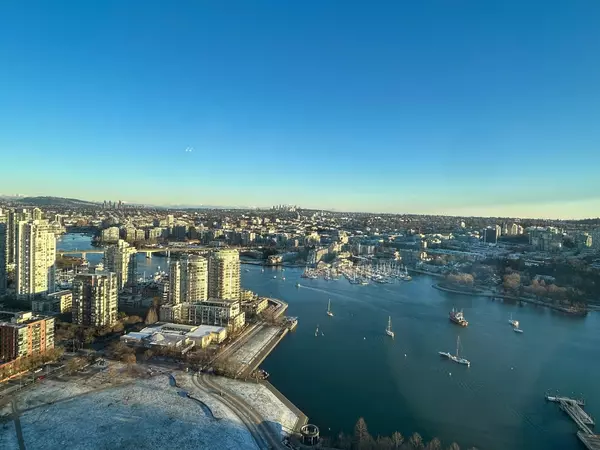 Vancouver, BC V6Z 3A9,1408 Strathmore Mews #4303