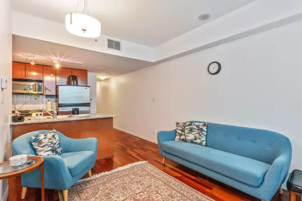 North Vancouver, BC V7L 4X8,168 E Esplanade AVE #803