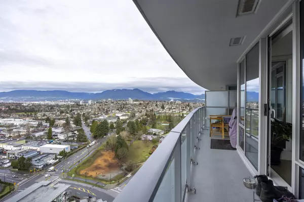 Burnaby, BC V5C 0H9,4189 Halifax ST #3205