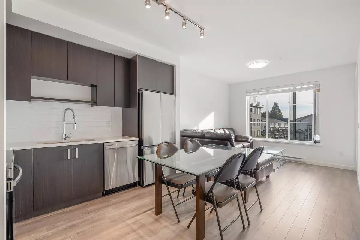 Surrey, BC V4N 6W9,15825 85 AVE #314