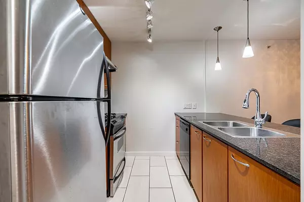 Burnaby, BC V5E 0A2,7138 Collier ST #109