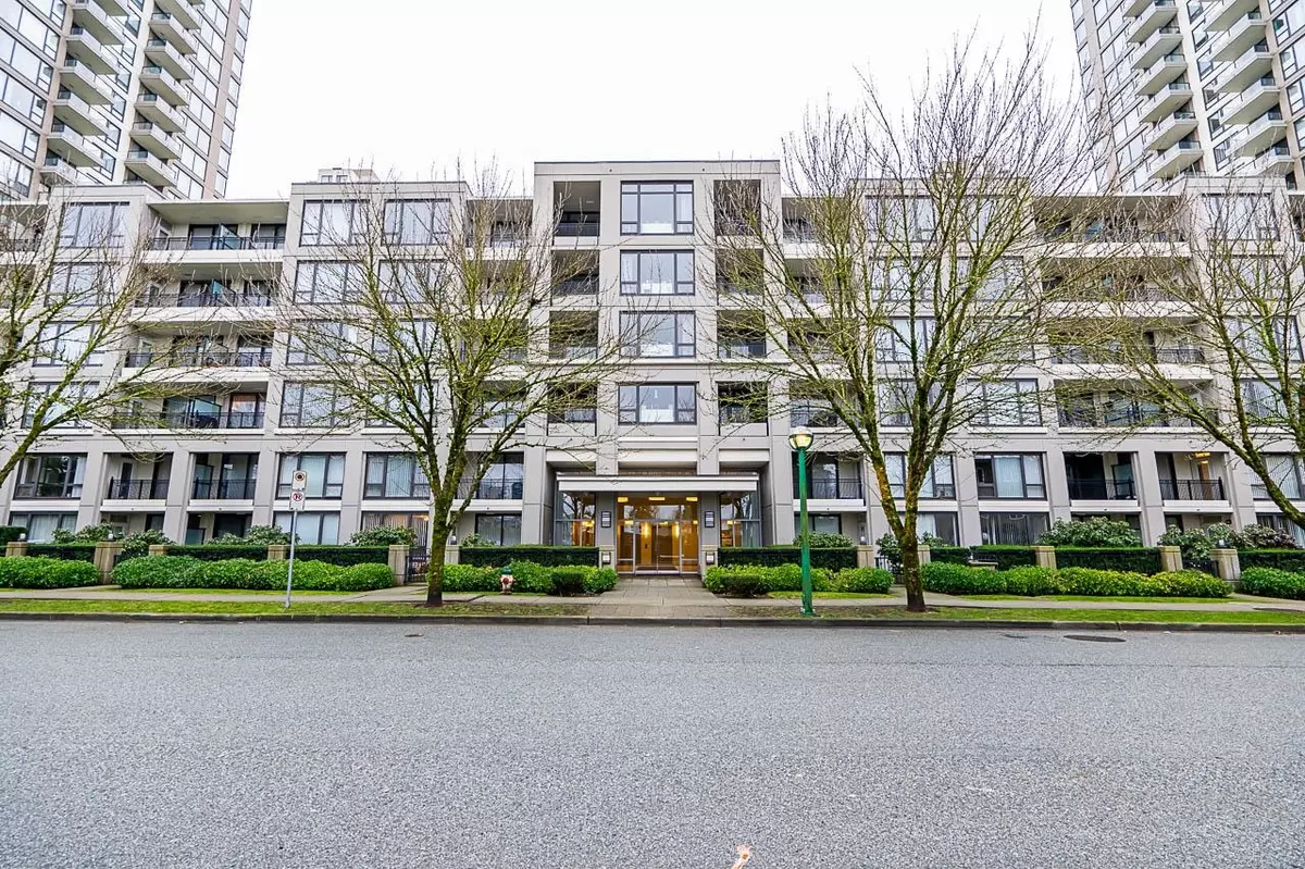 Burnaby, BC V5E 0A2,7138 Collier ST #109