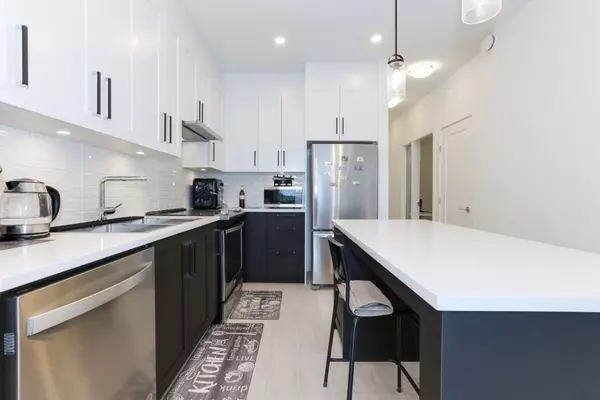 Surrey, BC V4N 6W7,18811 72 AVE #409