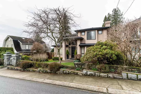 West Vancouver, BC V7V 3Z4,1155 20th ST