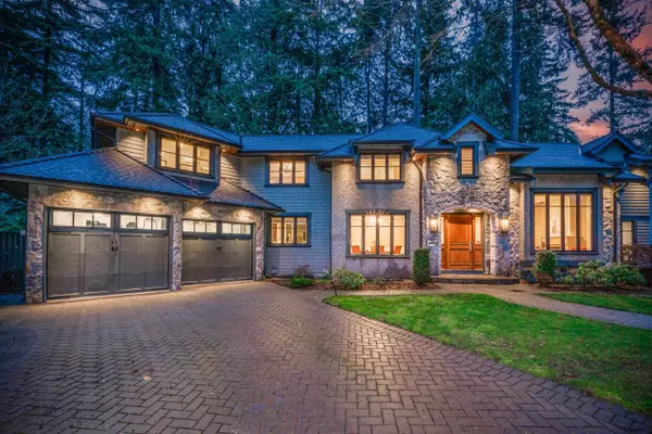 North Vancouver, BC V7R 4G2,4580 Timberline PL