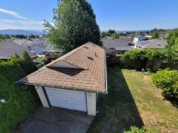 Mission, BC V2V 6Z7,33668 Blueberry DR