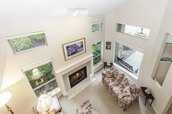 North Vancouver, BC V7H 2X8,3670 Garibaldi DR