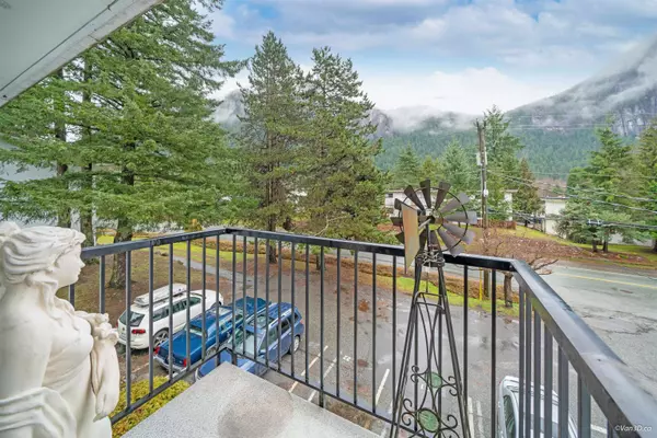 Squamish, BC V8B 0Y4,38175 Westway AVE #34