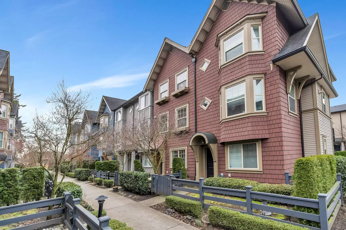 Surrey, BC V3S 2X4,6450 187 ST #33