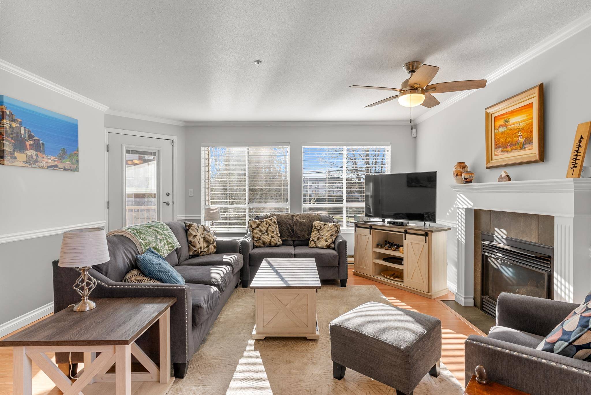 Langley, BC V3A 2J9,5450 208 ST #102