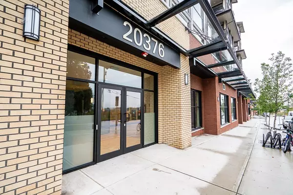 Langley, BC V2Y 3P8,20376 86 AVE #417