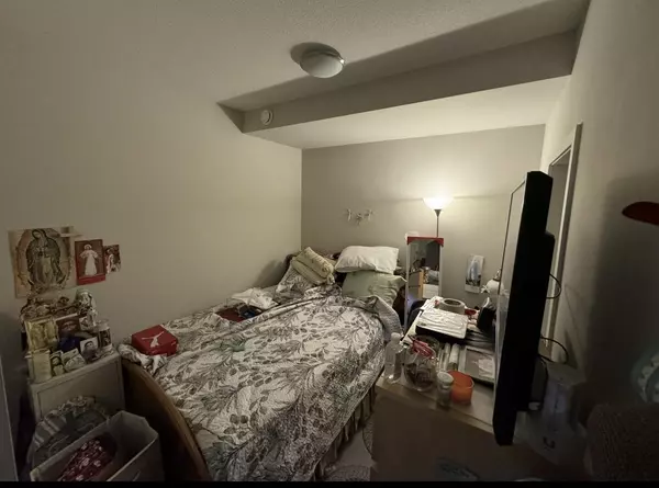 Surrey, BC V3T 0L9,13768 108 AVE #233