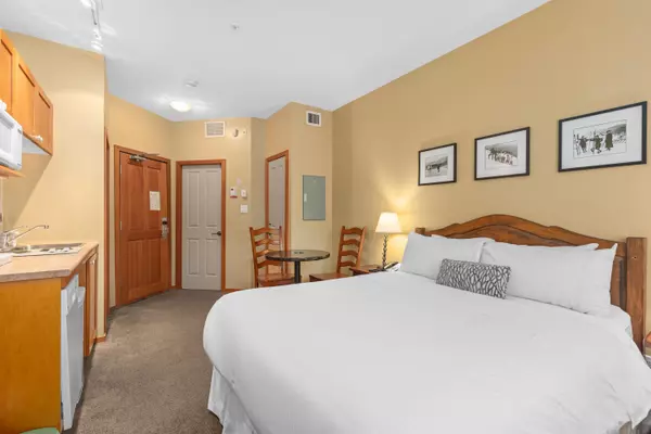 Whistler, BC V8E 1C1,4315 Northlands BLVD #110