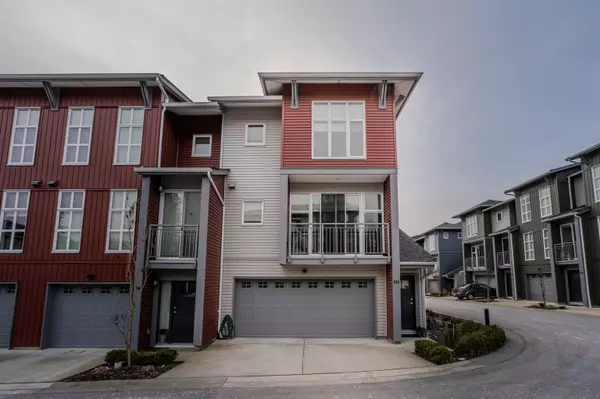 Maple Ridge, BC V2W 0K2,24076 112 AVE #105