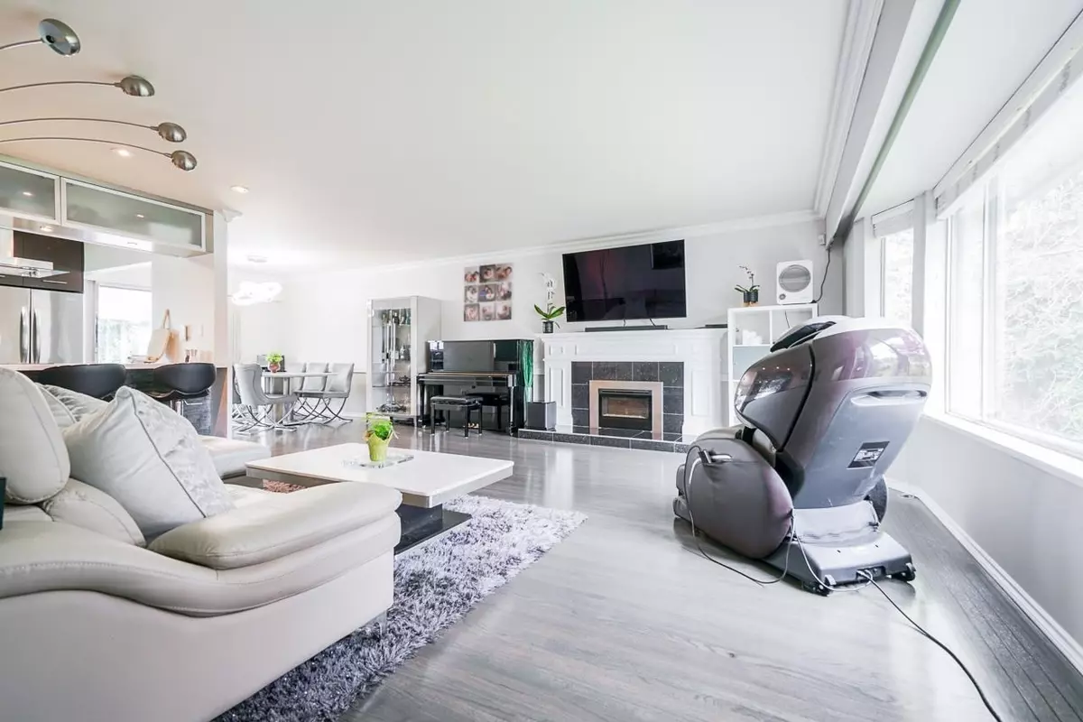 Burnaby, BC V5H 1W6,6025 Dickens ST