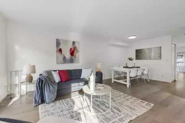 Surrey, BC V4N 1H4,8778 159 ST #7