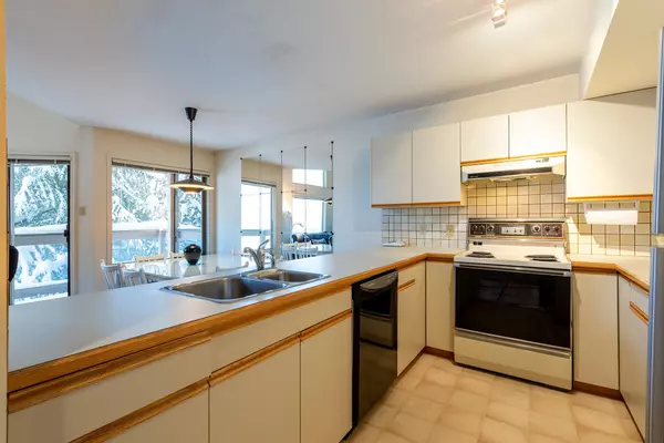 Whistler, BC V0N 1B6,6127 Eagle Ridge CRES #40