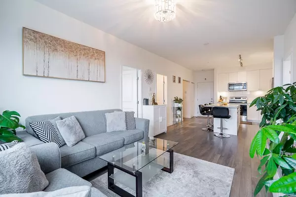 Surrey, BC V3W 3E2,13628 81a AVE #308