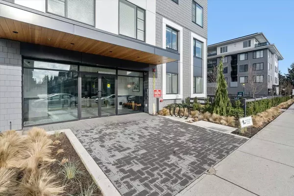 Surrey, BC V4N 6W9,15825 85 AVE #403