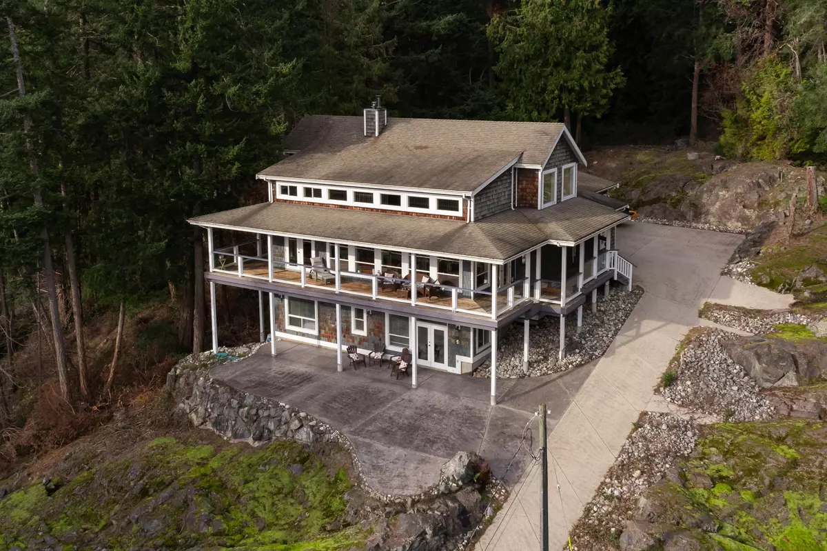 Sechelt, BC V7Z 0N2,6948 Sunshine Coast HWY