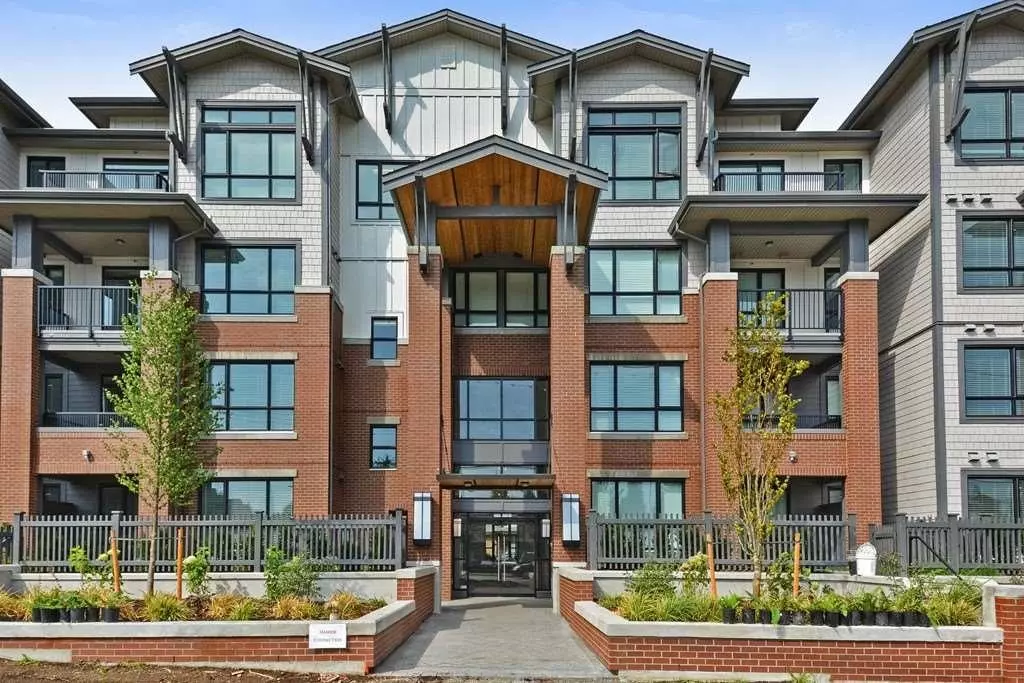 White Rock, BC V4P 0G3,2960 151 ST #203