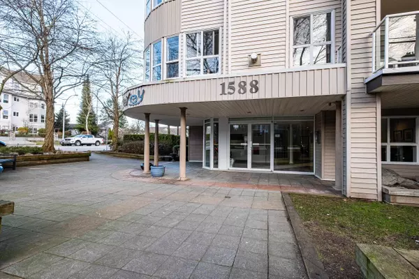 White Rock, BC V4B 4G1,1588 Best ST #123