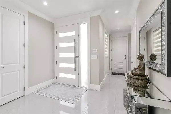 Richmond, BC V7A 4N8,8386 Sierpina PL
