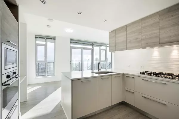 Burnaby, BC V3N 0G9,7388 Kingsway #1710