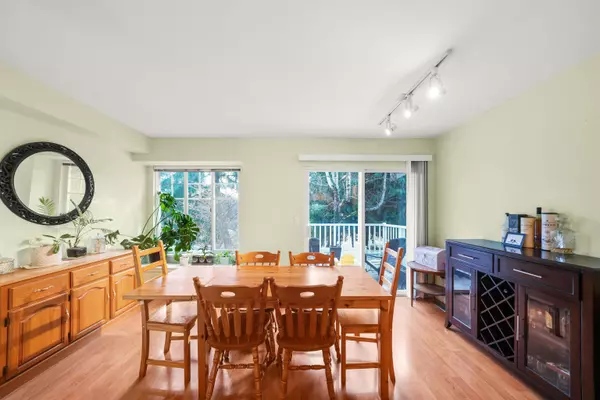 Surrey, BC V3W 1M1,12110 75a AVE #18