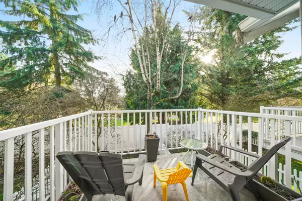 Surrey, BC V3W 1M1,12110 75a AVE #18