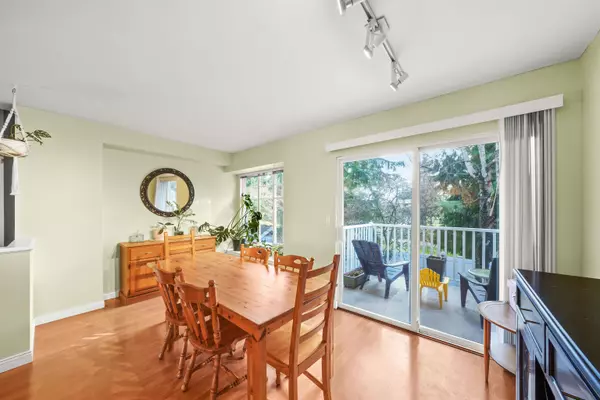 Surrey, BC V3W 1M1,12110 75a AVE #18