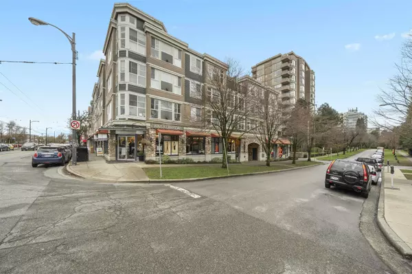 2102 W 38th AVE #207,  Vancouver,  BC V6M 1R9