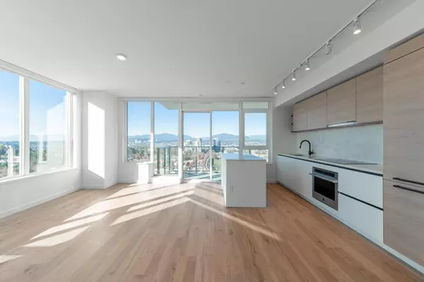 Surrey, BC V3T 0S7,10448 University DR #1802