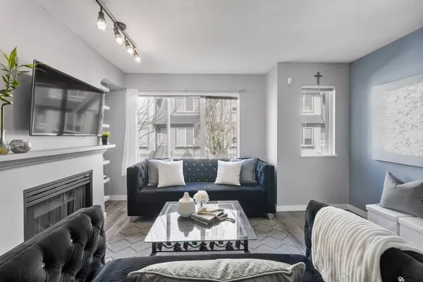 Surrey, BC V4N 5G3,8775 161 ST #30