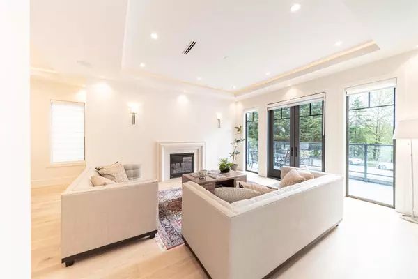 Coquitlam, BC V3J 5G9,693 Gatensbury ST