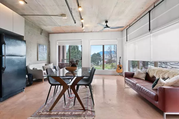 Vancouver, BC V6J 1R1,1529 W 6th AVE #201