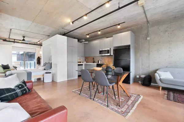 Vancouver, BC V6J 1R1,1529 W 6th AVE #201