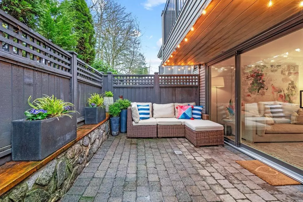 North Vancouver, BC V7N 3J8,3136 Lonsdale AVE