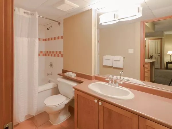 Whistler, BC V8E 1C1,4315 Northlands BLVD #319